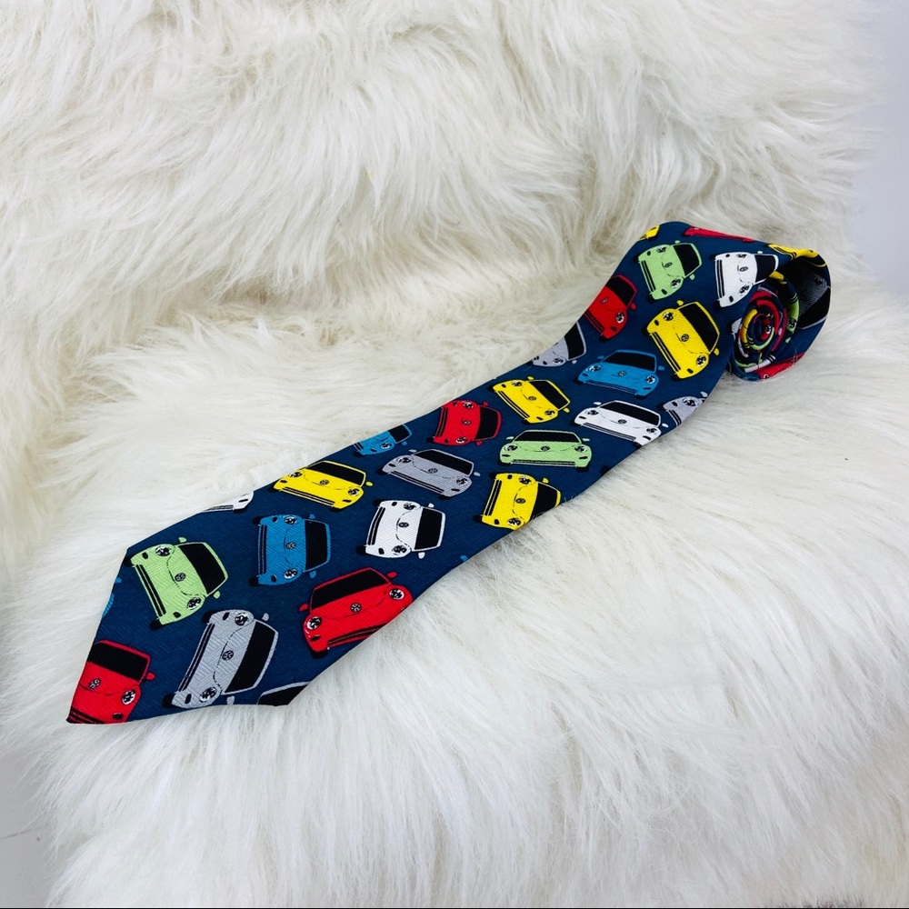 VW colorful bug car tie